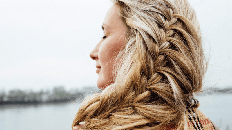 Natural Ways to Keep Your Hair Shiny and Healthy